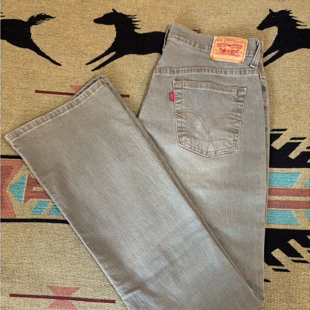 Levi's Women’s Light Sage Jeans